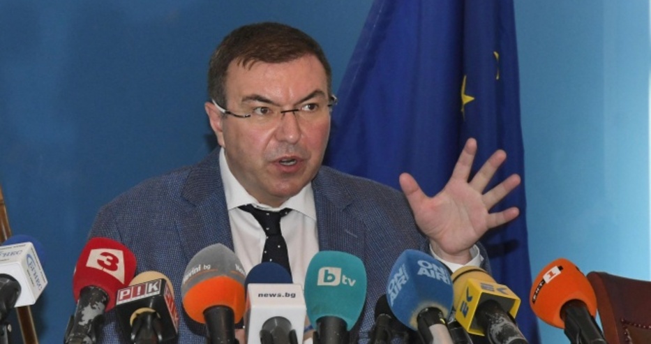 Здравният министър: Не знам дали ще има удължаване на мерките, дали тези 10 дни стигат