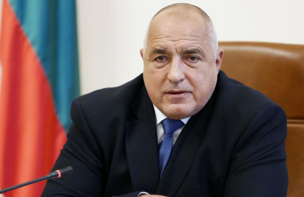 Борисов отмени разрешението за работа на големите магазини от днес