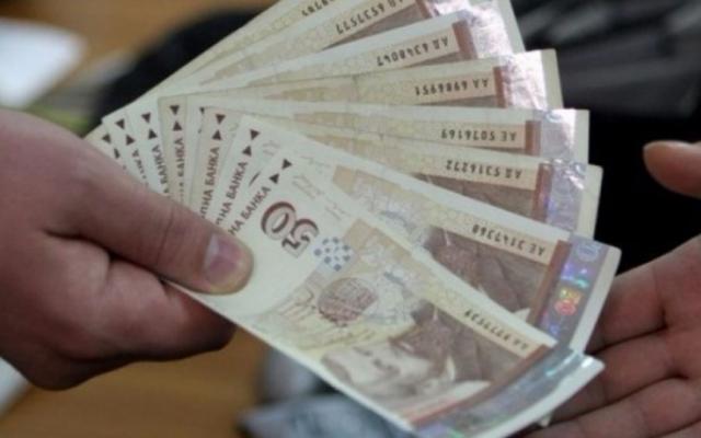 Фирмите са в паника: Никой младеж не иска да почва работа за под 1000 лева
