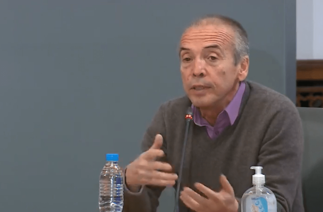Доц. Атанас Мангъров: Държат се с нас по същия начин, както шаманът с диваците