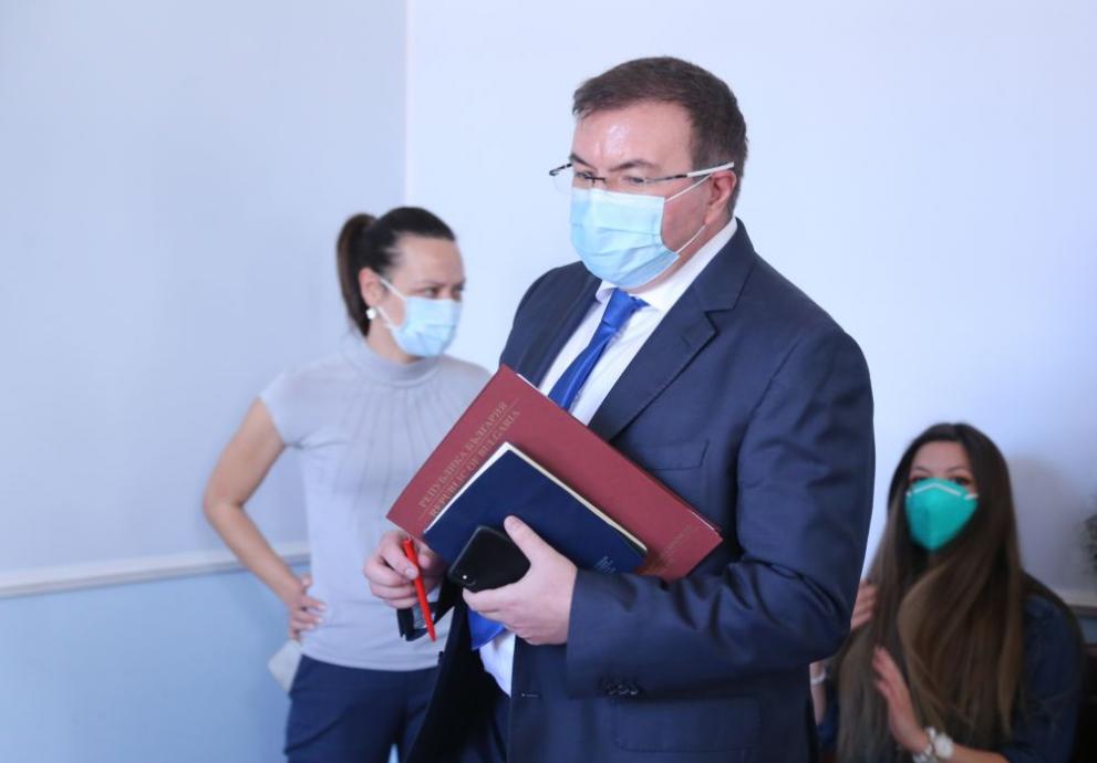 Решено: Въвеждат нови мерки заради повишения брой нови случаи