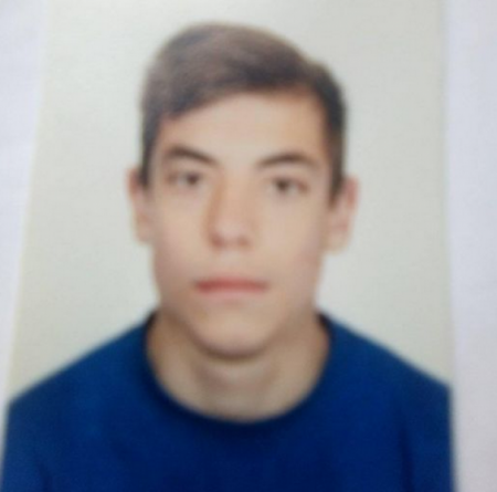 Младо момче замина да работи в Германия, вече месец няма следа от него!