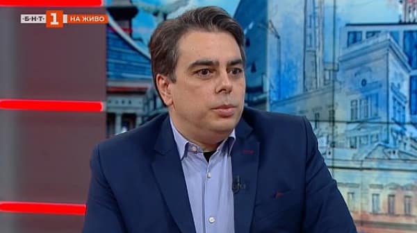 Борисов към Асен Василев: Рядко неграмотен си