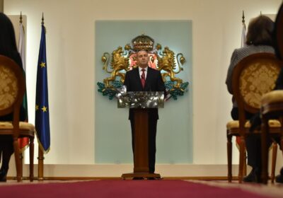 Румен Радев с непланирано обръщение към България