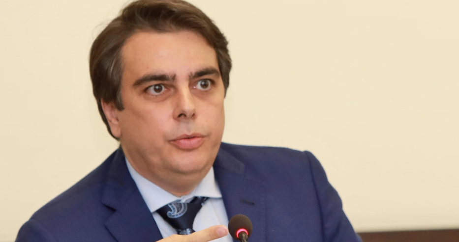 Министър Василев: Подготвяме актуализация на пенсиите от 1 октомври