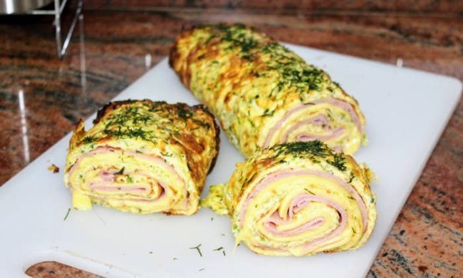 Последни новини Ще си оближете пръстите с тази ВКУСОТИЯ: Руло от тиквички с крема сирене
