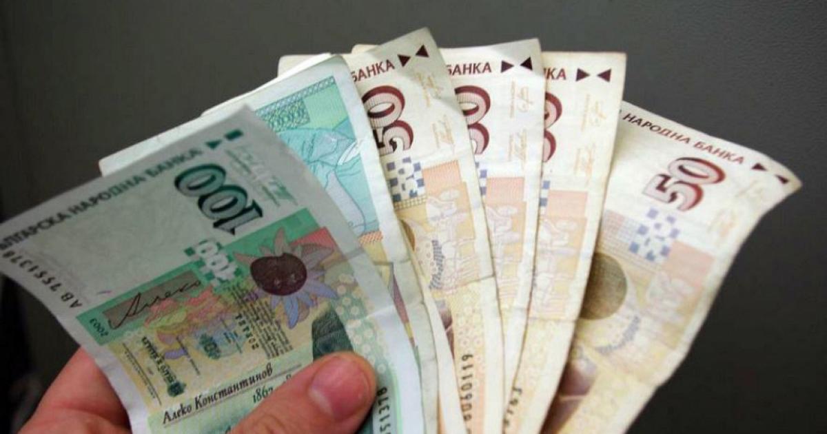 Служебния кабинет зарадва работещите, започват да раздават пари