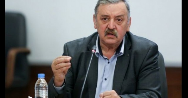 Проф.Кантарджиев: Всеки с тези 2 симптома да си стои вкъщи и да си направи бърз тест!