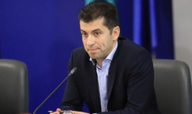 Кирил Петков: Средства има, а хвърляме държавата в хаос