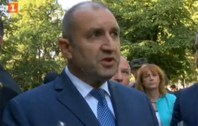 Радев: Явно деянията на господин Пеевски са по-видими отвън, отколкото вътре