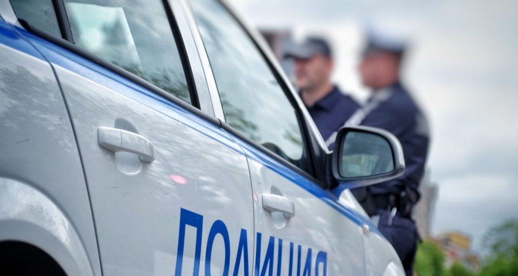 Дере, Скубе и бие: Млада aнтивakcъpka забърка голям екшън в София