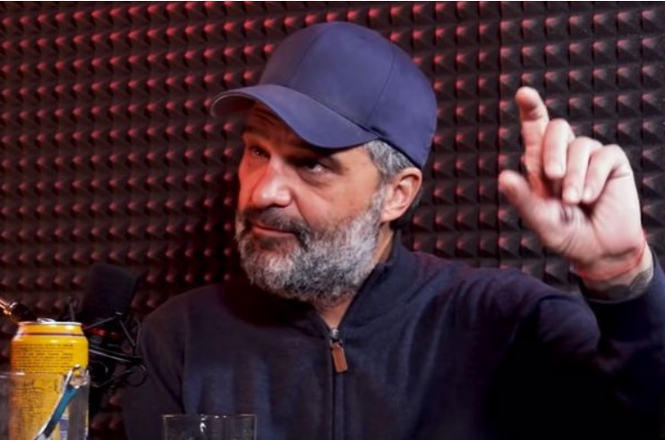 Тодор Славков изригна: Дядо ми построи държавата, а тази крадлива мутра я разруши и ограби