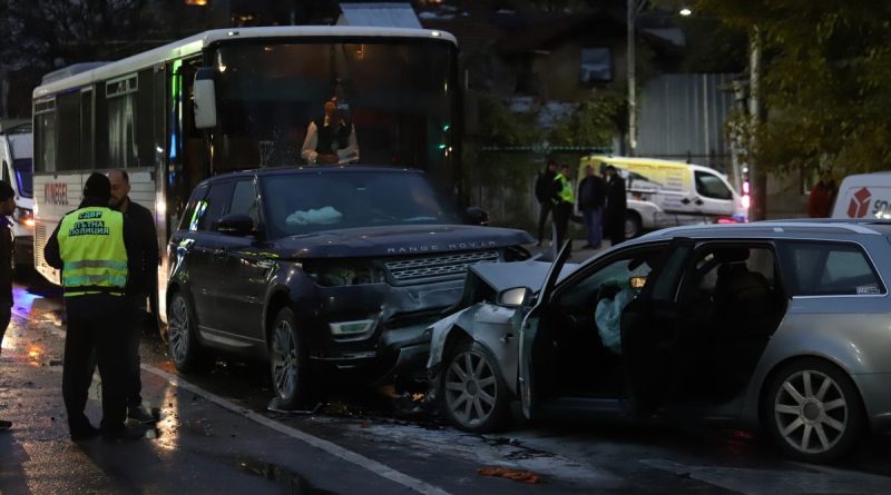 Майката на шофьора, който помете 20 коли, е била с него по време на гонката