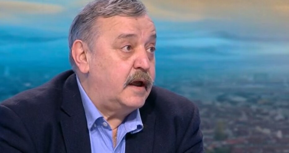 Последни новини Проф. Кантарджиев: Идват нови мерки срещу Омикрон