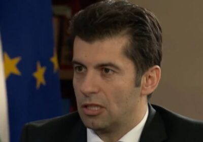 Властта спокойна: Няма как да паднем по време на война