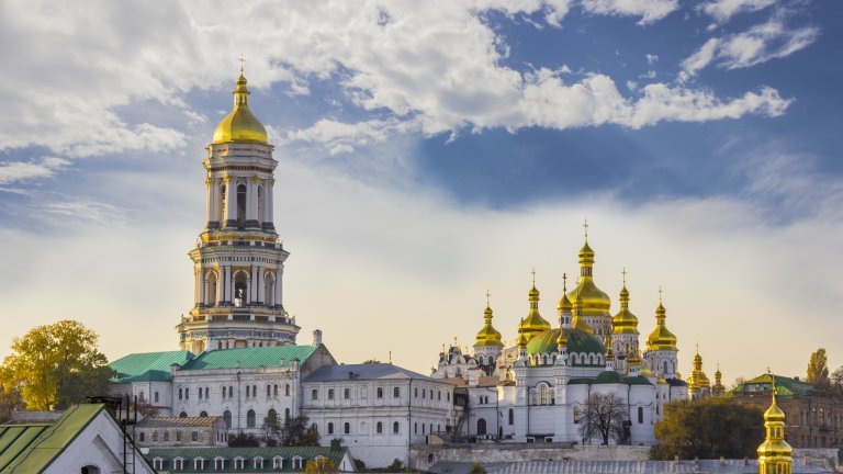Последни новини Българската делегация начело с премиера замина за Киев