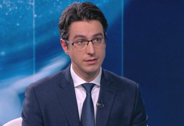 Министърът на културата за клипа: Бях под влияние на две неща