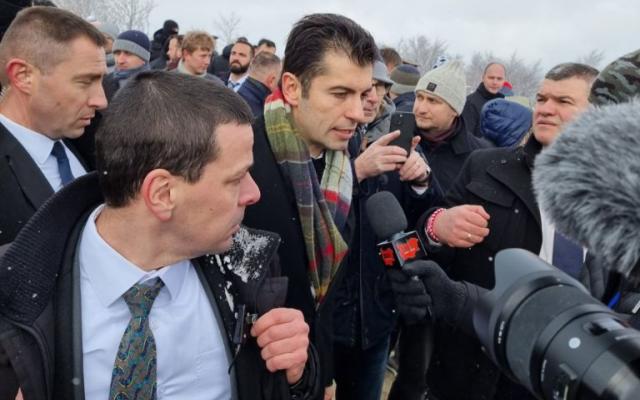 Извънредна ситуация в Боровец с премиера Кирил Петков! НСО изтръпнаха