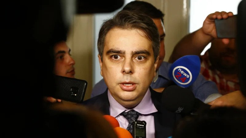 Асен Василев съобщи важни финансови новини, касаещи всеки българин