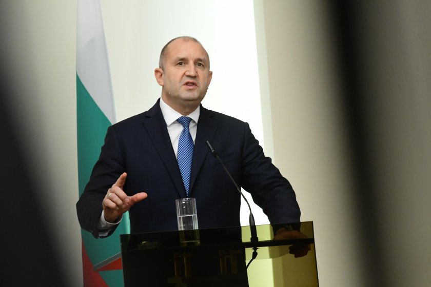 Радев готов с кабинет, слага жена за премиер /СНИМКА