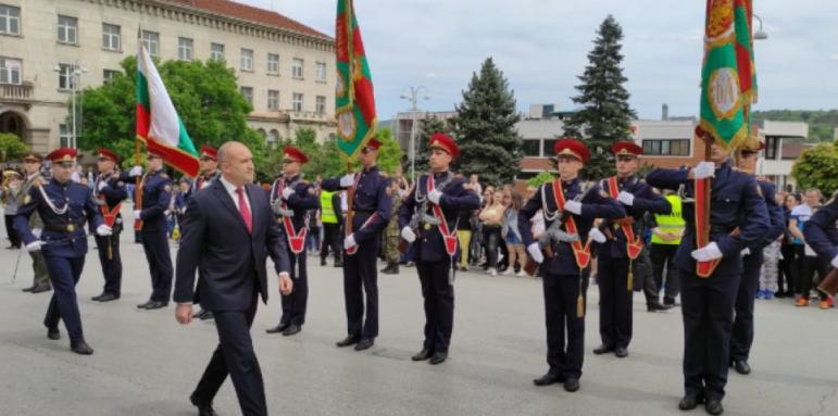 Последни новини Уникално изказване на Радев! Какво е направил Петков