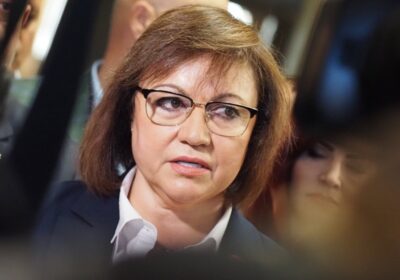 Позволете да изразим едно подозрение, че Борисов има отношение към подбуждането на тези протести, за да сваля правителството. Това каза пред журналисти в НС червената лидерка Корнелия Нинова по повод протестите на земеделските производители. Борисов носи персонална отговорност за случващото се, той създаде тези 10 фамилии, които прибират 30 мрлд. лв. или всички субсидии в земеделието, той ги хранеше, коментира тя на въпрос за зърнарите. Имаме абсолютно сбъркан модел на земеделие и дисбаланс в системата, настояваме от години да се вземат субсидии от зърното и да се дадат за плодове, зеленчуци, мляко, месо. Протестите са основателни, защото правителството предаде българския национален интерес. Виждате Полша, от най-голям поддръжник на Украйна се превърна в първи неин критик. Орбан също се произнесе, отбеляза Нинова. На нито един граничен пункт няма нито един пункт за проверка на тежки метали и ГМО в житото. Няма нито една лаборатория за украинското зърно. Самият министър Вътев заяви, че украинското жито не отговаря на изискванията, заяви Нинова.