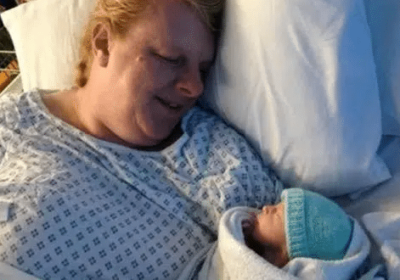 48-годишна жена изпита майчинството за първи път след 18 неуспешни опита