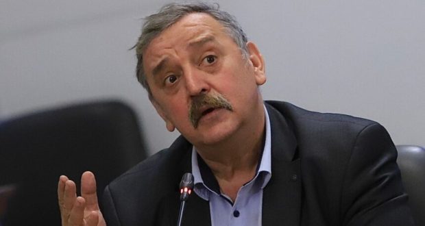 Последни новини Кантарджиев: Яжте луканки и пийте малко алкохол, за да преборите болестите