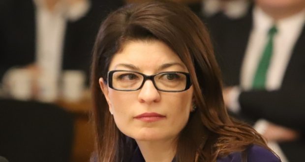 Последни новини Деси Атанасова прибира 1,6 млн. от КС