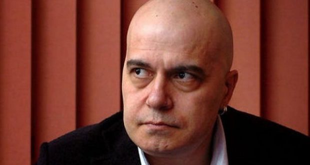 Последни новини Слави Трифонов: Немотията ме научи да готвя, бях беден студент и нямах пари за ресторанти!