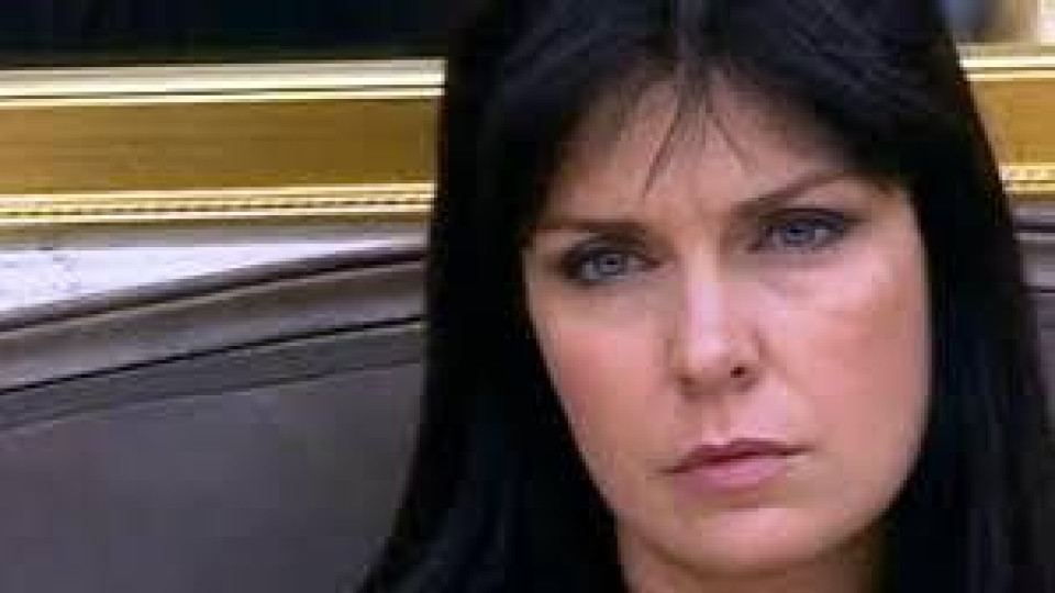Жени Калканджиева: Молих се Бог да прибере мама