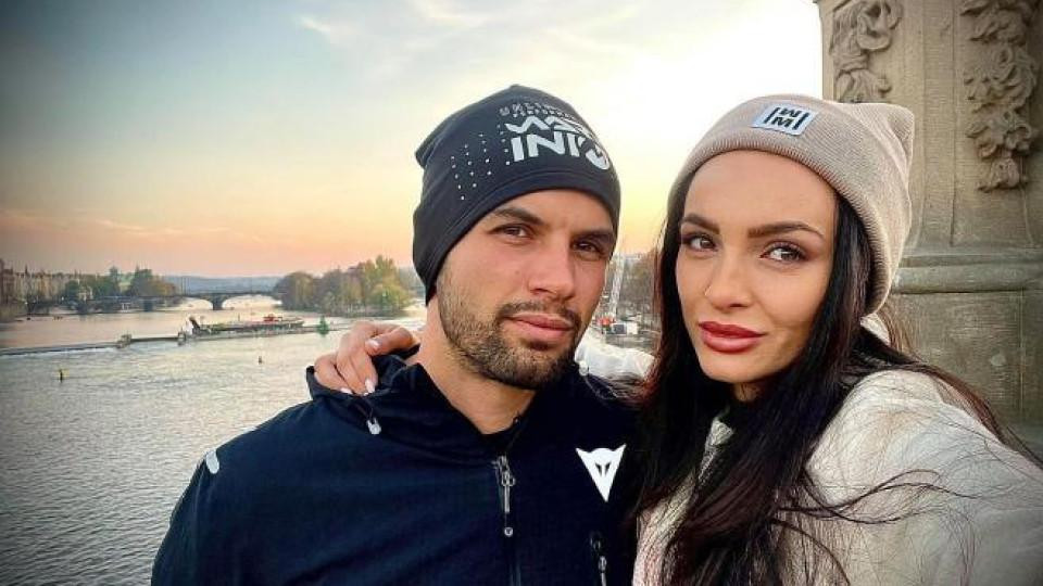 Синът на Аня Пенчева се събра с невярната си жена