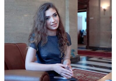 Анна Бодакова: Младите трябва да са в политиката, за да променят нещата – и да не искат да се занимават с нея, тя се занимава с тях