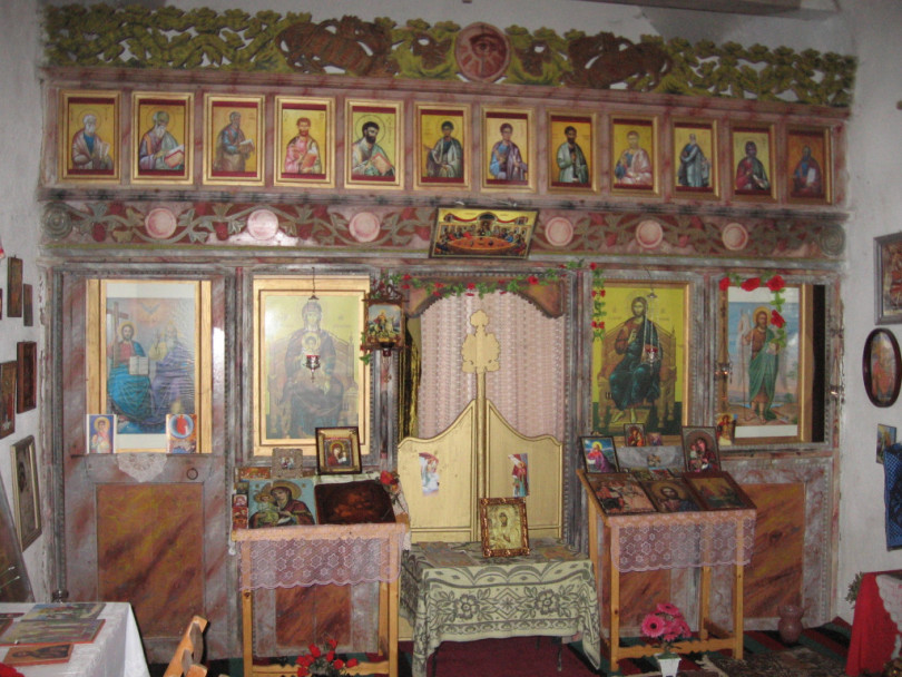 2 чудотворни икони в Ерулския манастир церят болести -