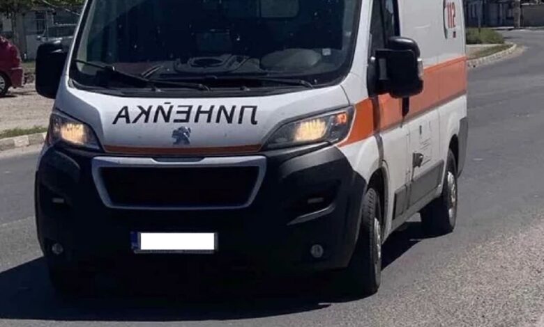Тежка катастрофа в Първомай: 34-годишна жена загина в линейката след челен сблъсък, 22-годишен шофьор е арестуван