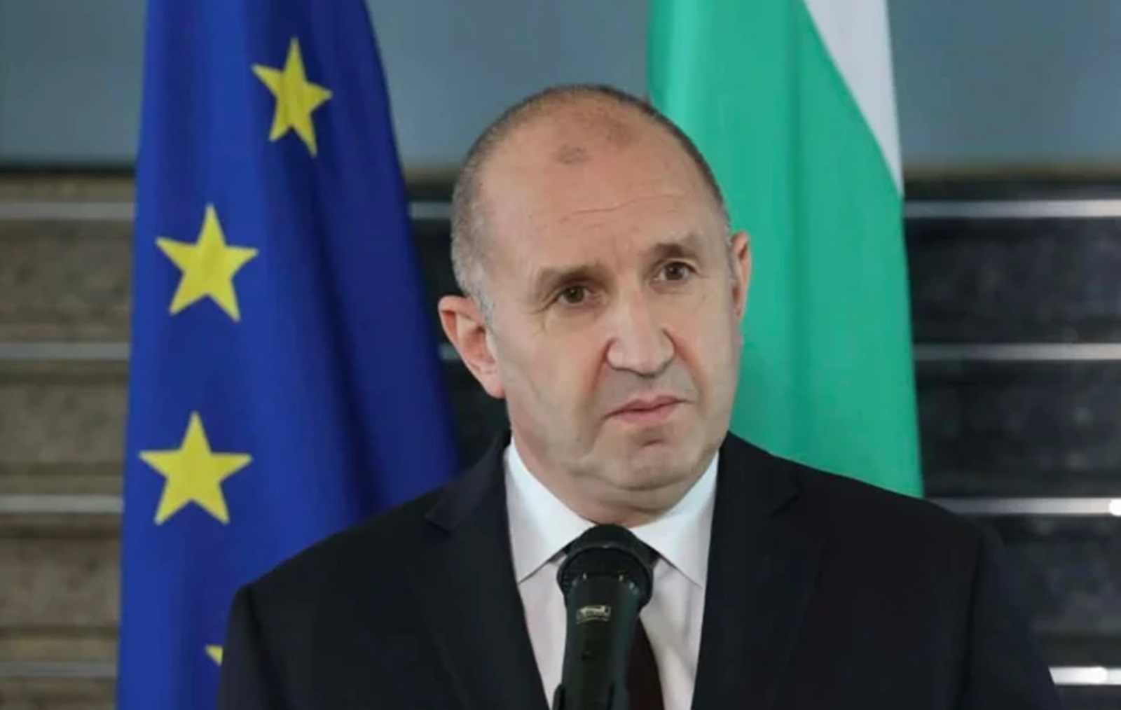 Румен Радев: Зад убийството на Слави Бинев стоят доста пари, възможни са още покушения