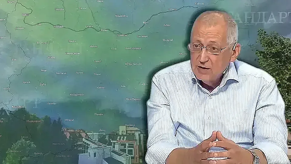 Топ синоптик прогнозира: Студ, дъжд и мъгли, но ето кога започва сиромашкото лято